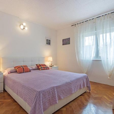 Awesome Apartment In Fazana With Wifi Exterior foto