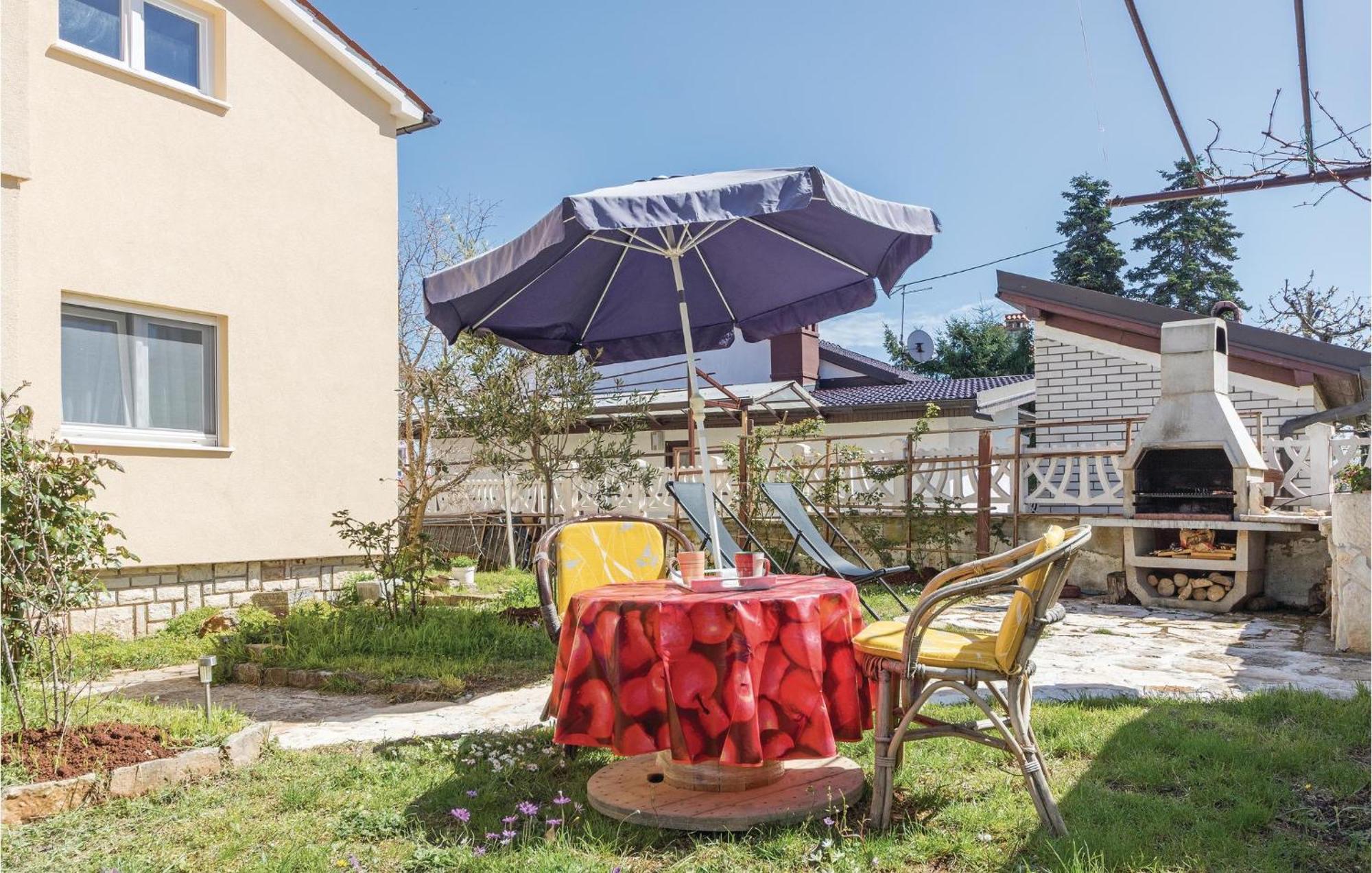 Awesome Apartment In Fazana With Wifi Exterior foto